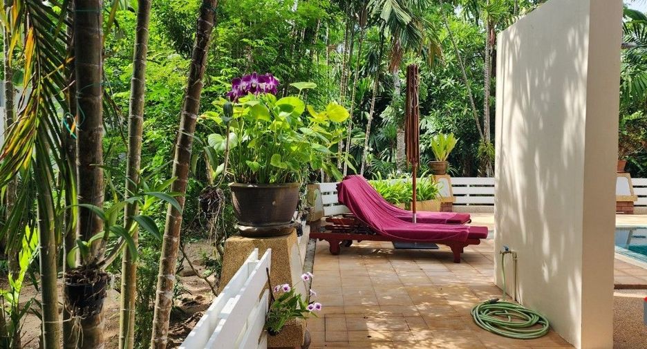 For rent 4 bedrooms villa in Mueang Phuket, Phuket
