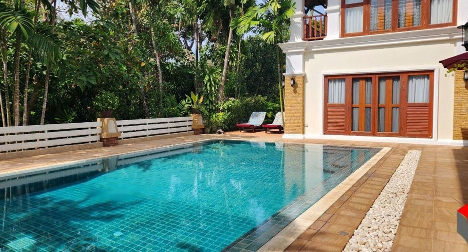 For rent 4 bedrooms villa in Mueang Phuket, Phuket