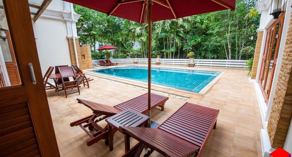 For rent 4 bedrooms villa in Mueang Phuket, Phuket
