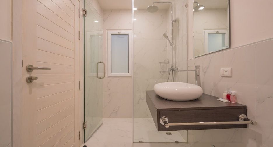 For sale 2 bedrooms apartment in Mueang Phuket, Phuket
