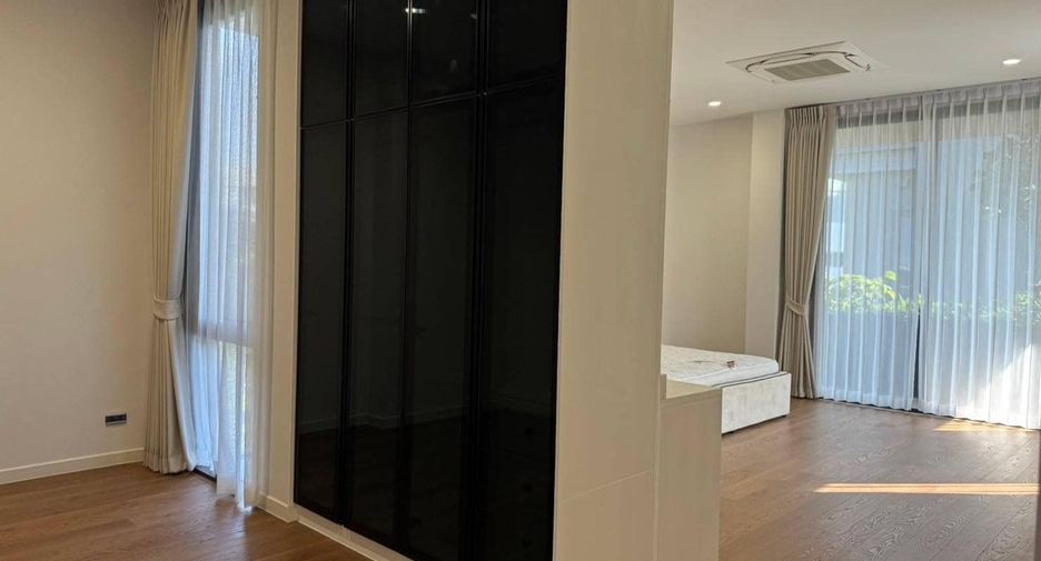 For rent and for sale 5 bedrooms house in Wang Thonglang, Bangkok