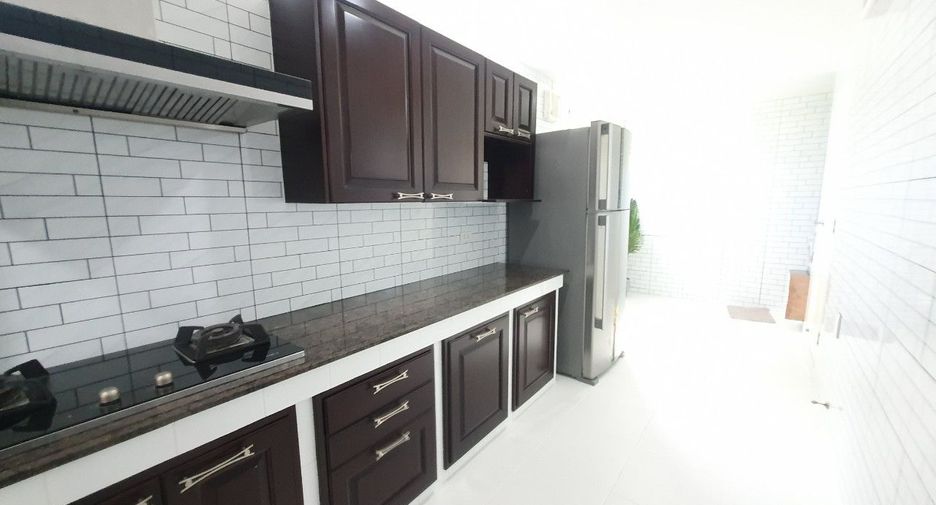 For sale 3 bedrooms house in Bang Lamung, Chonburi