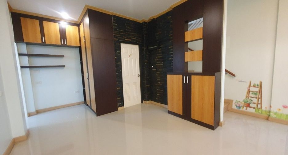For sale 3 bedrooms house in Bang Lamung, Chonburi