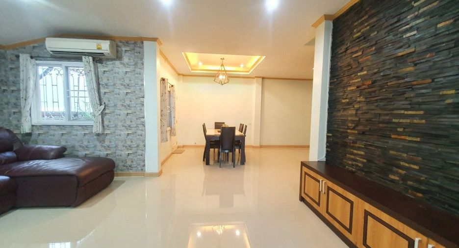 For sale 3 bedrooms house in Bang Lamung, Chonburi
