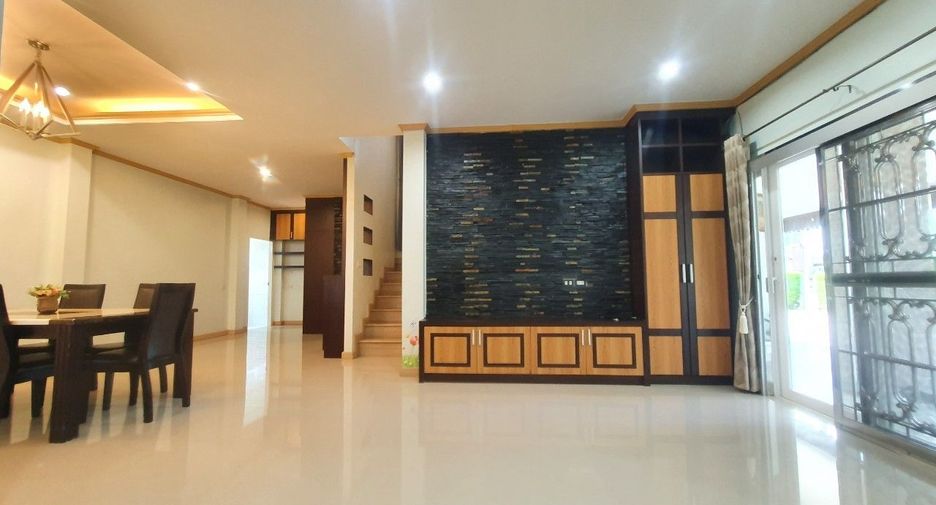 For sale 3 bedrooms house in Bang Lamung, Chonburi