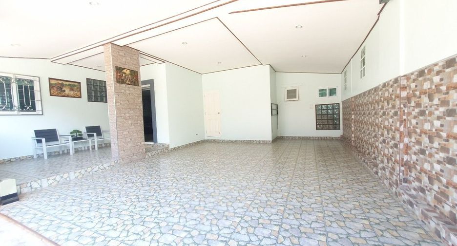 For sale 3 bedrooms house in Bang Lamung, Chonburi