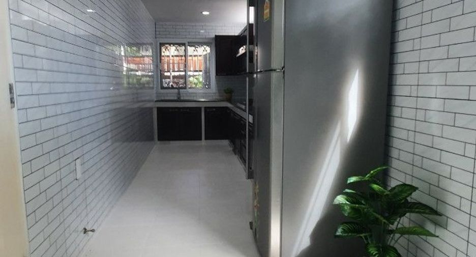 For sale 3 bedrooms house in Bang Lamung, Chonburi