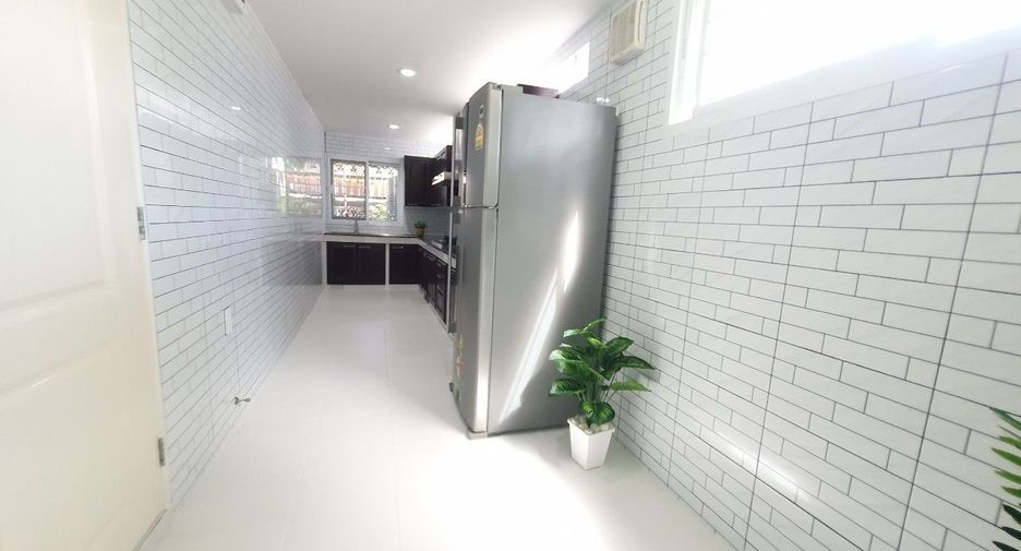 For sale 3 bedrooms house in Bang Lamung, Chonburi