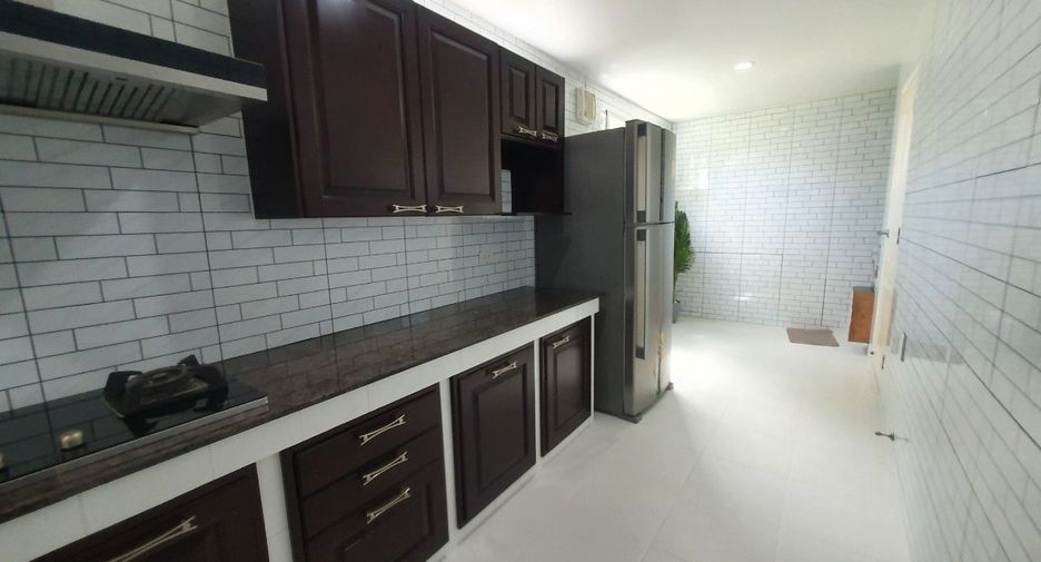 For sale 3 bedrooms house in Bang Lamung, Chonburi