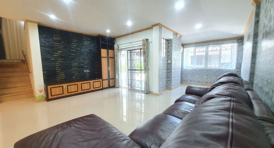 For sale 3 bedrooms house in Bang Lamung, Chonburi