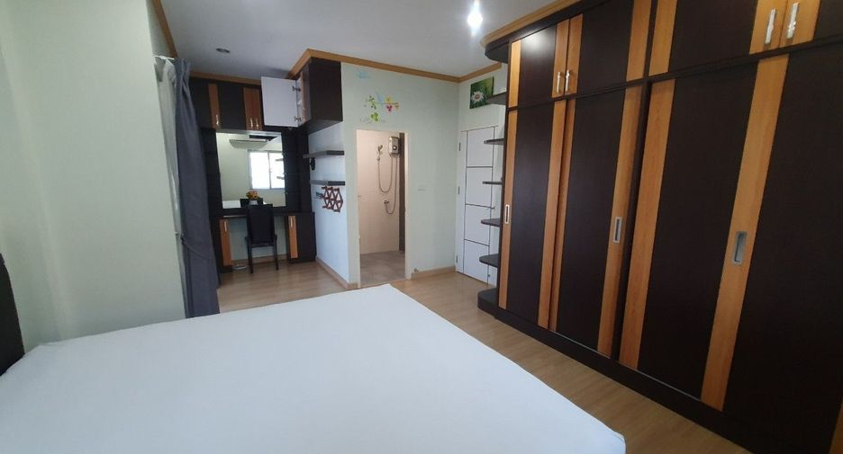 For sale 3 bedrooms house in Bang Lamung, Chonburi