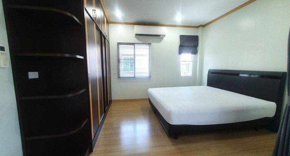 For sale 3 bedrooms house in Bang Lamung, Chonburi