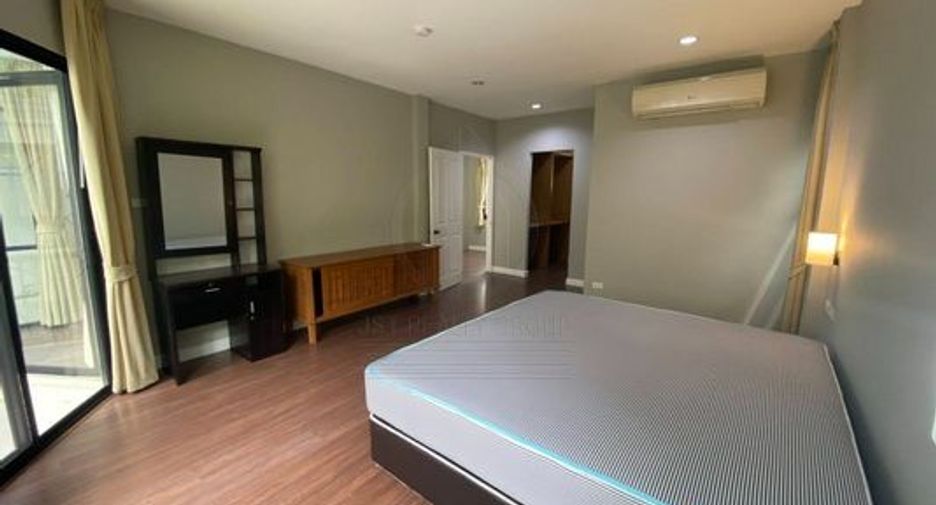 出租 4 卧室 独立屋 在 Khlong Toei, 曼谷