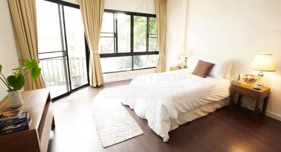 出租 4 卧室 独立屋 在 Khlong Toei, 曼谷