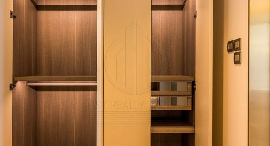 For sale 1 bed condo in Pathum Wan, Bangkok