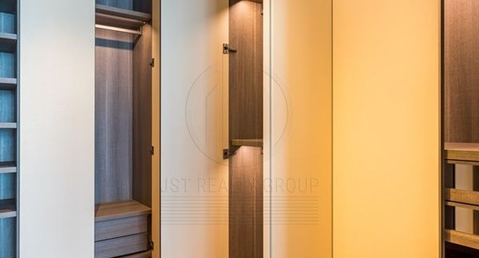 For sale 1 bed condo in Pathum Wan, Bangkok