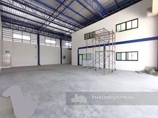 À louer entrepôt à Phan Thong, Chonburi