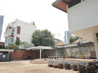 For rent そして for sale 2 ベッドルーム house in Khlong Toei, Bangkok