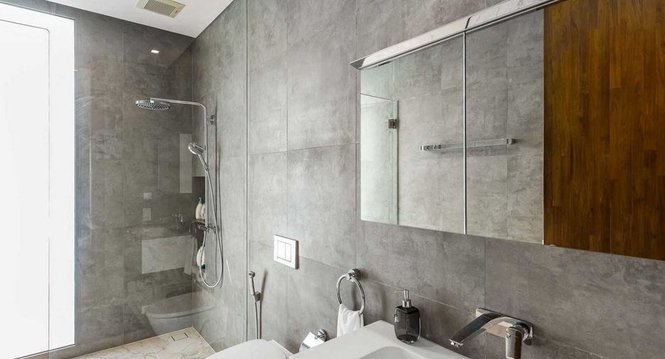 For sale 4 bedrooms condo in Thalang, Phuket