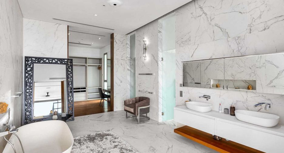 For sale 4 bedrooms condo in Thalang, Phuket