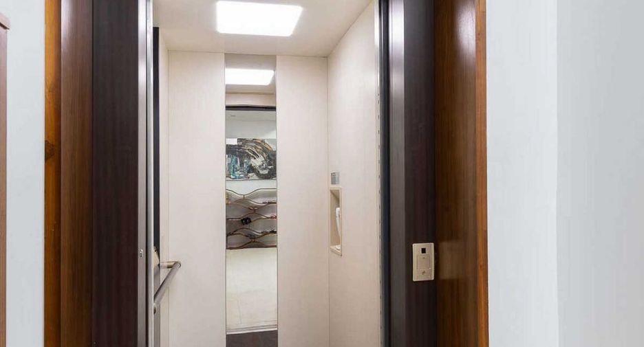 For sale 4 bedrooms condo in Thalang, Phuket