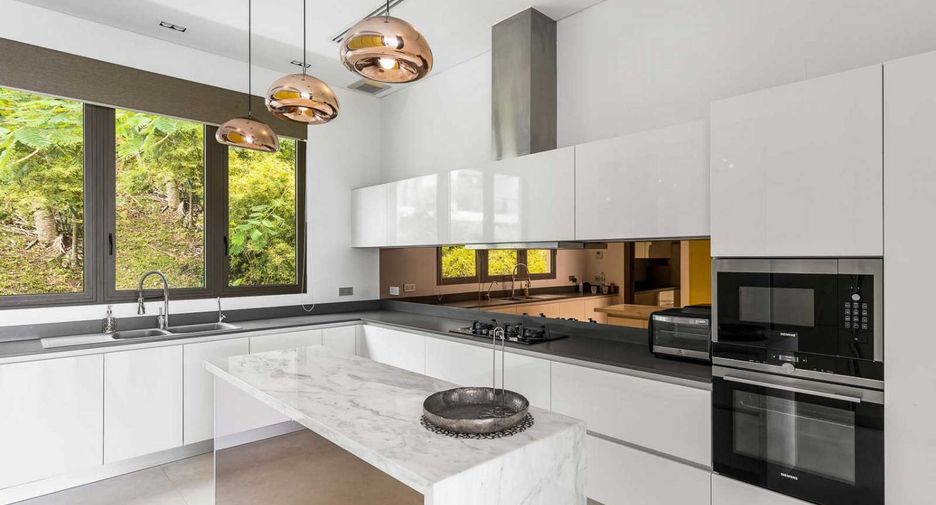 For sale 4 bedrooms condo in Thalang, Phuket