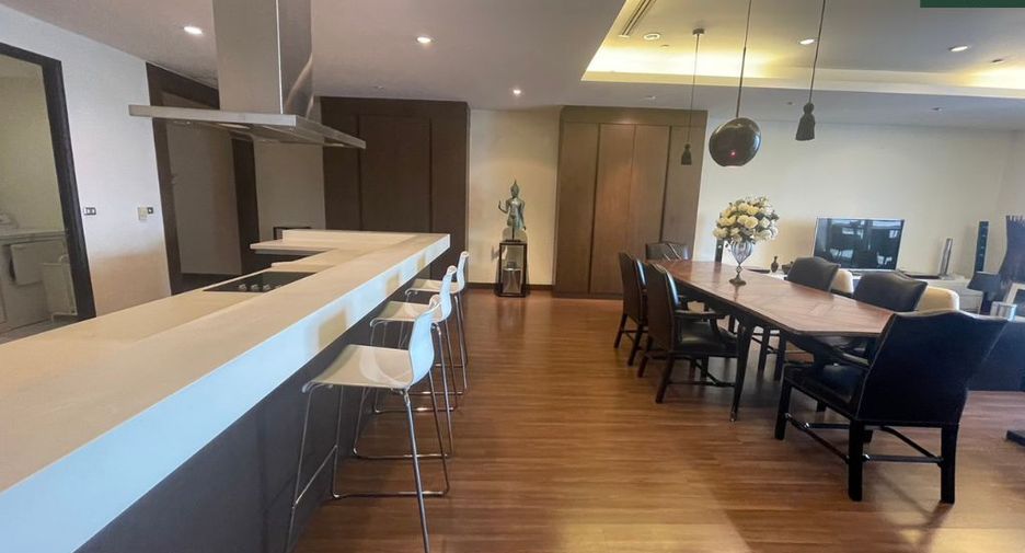 For rent 3 bedrooms condo in Sathon, Bangkok