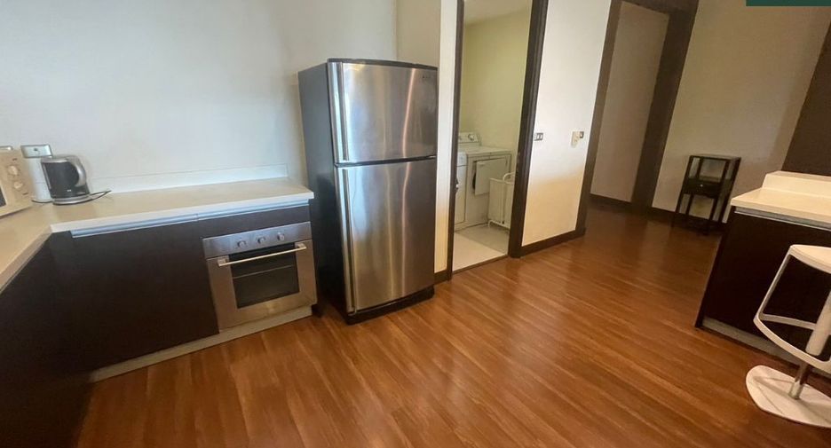 For rent 3 bedrooms condo in Sathon, Bangkok