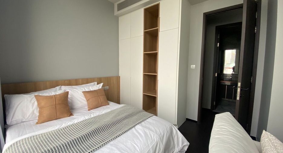 For sale 2 bedrooms condo in Khlong Toei, Bangkok