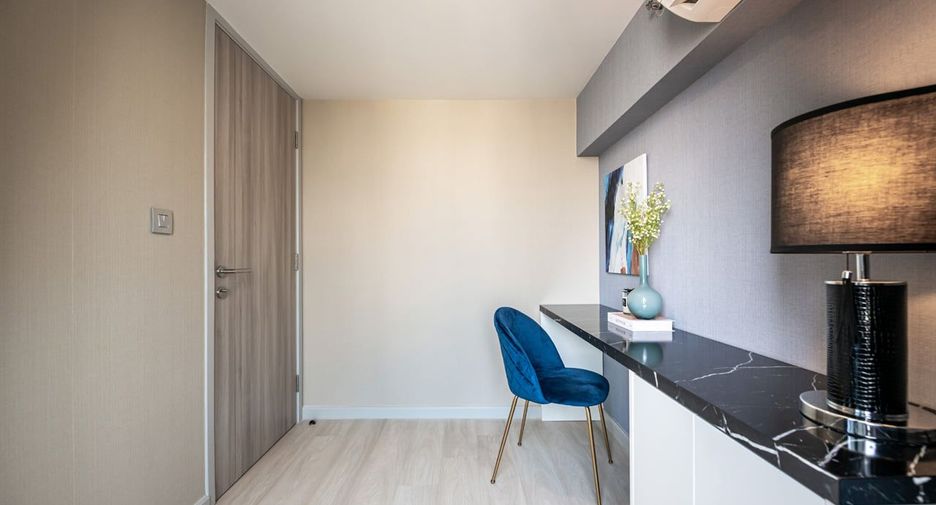 For sale 1 Beds apartment in Sathon, Bangkok