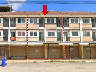 For sale 8 bedrooms retail Space in Phan Thong, Chonburi