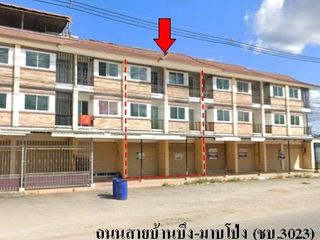 For sale 8 bedrooms retail Space in Phan Thong, Chonburi