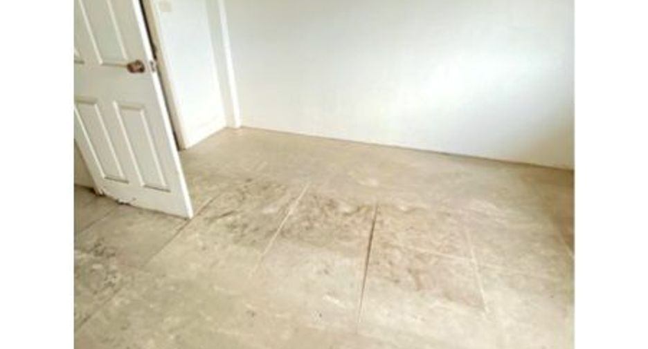 Gewerbefläche zum Kauf mit 8 Zimmer in Phan Thong, Chonburi