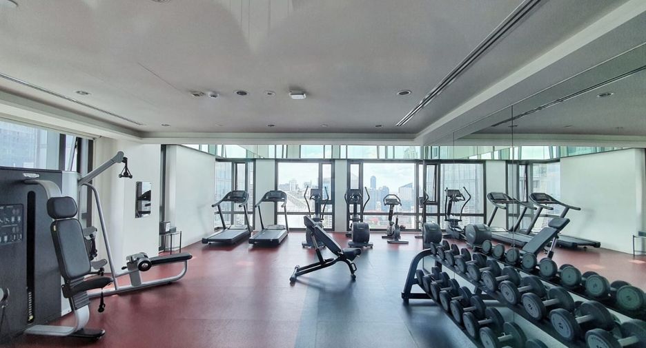 For sale 2 Beds condo in Khlong Toei, Bangkok