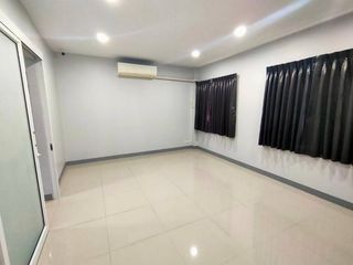 À louer et à vendre 4 chambres appartement à Thung Khru, Bangkok