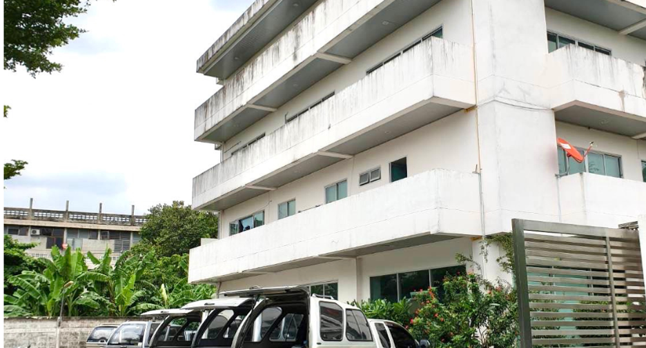 For sale retail Space in Bang Na, Bangkok