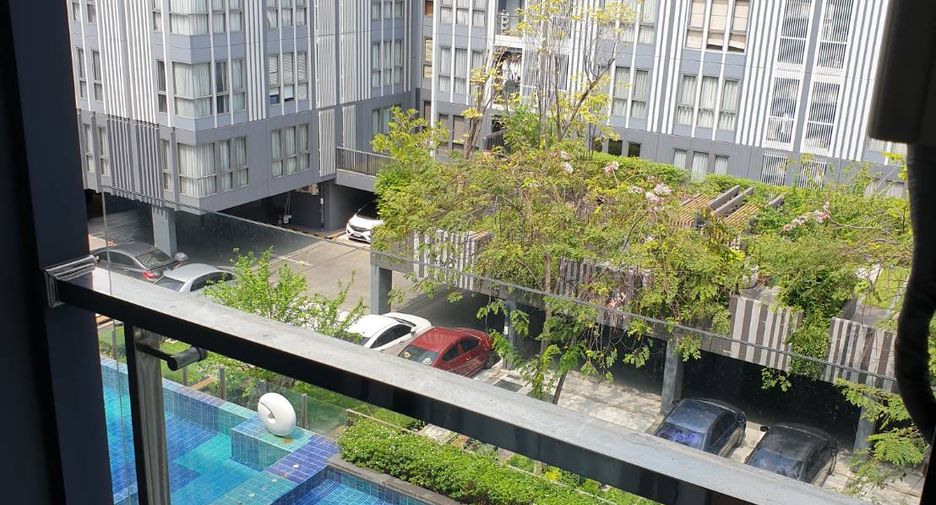 For sale 2 bedrooms condo in Phra Khanong, Bangkok