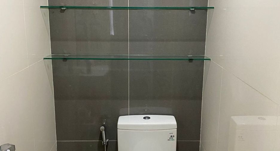 For sale 2 bedrooms condo in Phra Khanong, Bangkok