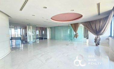 For sale 3 bed condo in Yan Nawa, Bangkok
