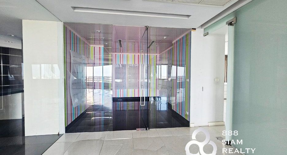 For sale 3 bedrooms condo in Yan Nawa, Bangkok