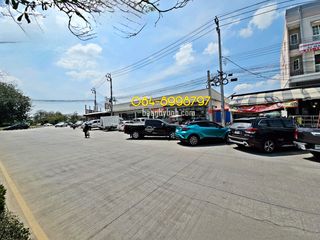For sale retail Space in Pak Kret, Nonthaburi