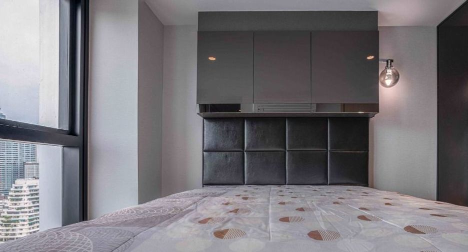 For sale 2 bedrooms condo in Sathon, Bangkok