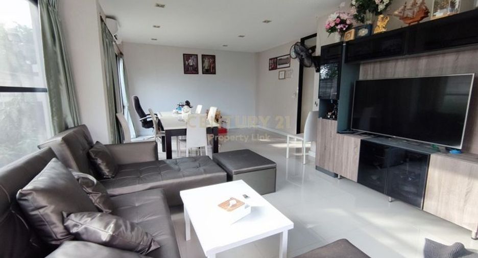 For rent 4 Beds house in Mueang Samut Sakhon, Samut Sakhon