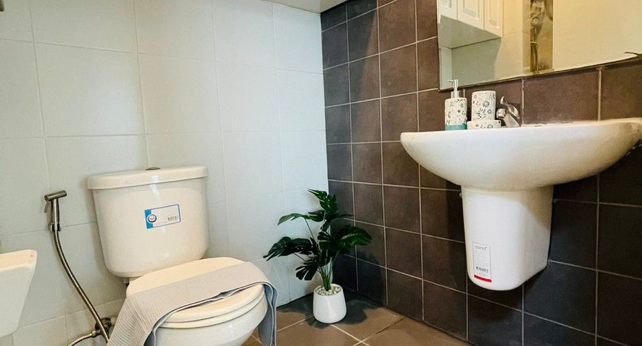 For sale 2 bedrooms condo in Chatuchak, Bangkok