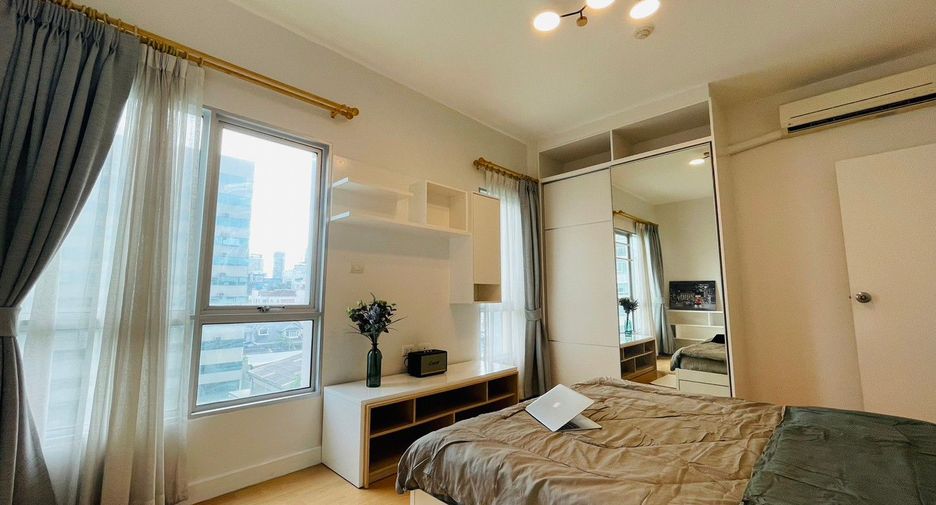 For sale 2 bedrooms condo in Chatuchak, Bangkok