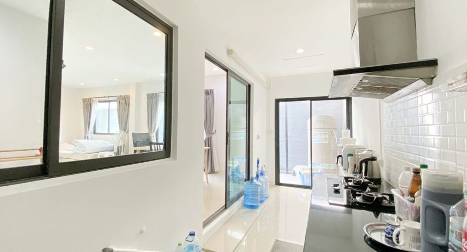 For sale 3 bedrooms townhouse in Mueang Pathum Thani, Pathum Thani