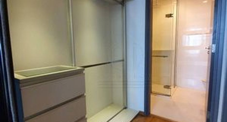 For rent and for sale 1 bed condo in Khlong Toei, Bangkok