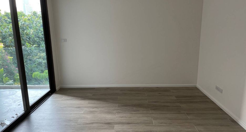 Wohnung zur Miete mit 3 Zimmer in Yan Nawa, Bangkok
