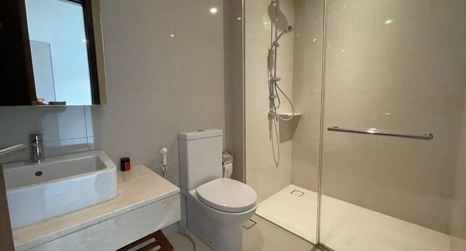 Wohnung zur Miete mit 3 Zimmer in Yan Nawa, Bangkok