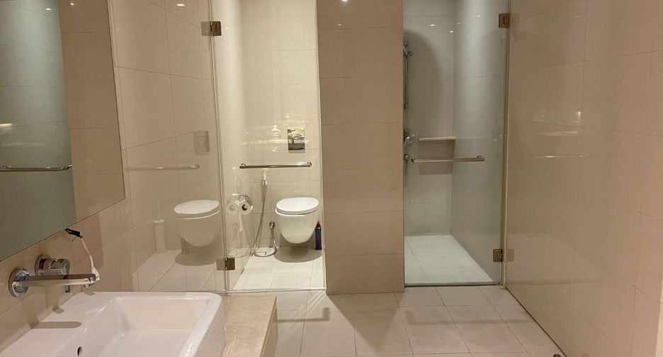 Wohnung zur Miete mit 3 Zimmer in Yan Nawa, Bangkok